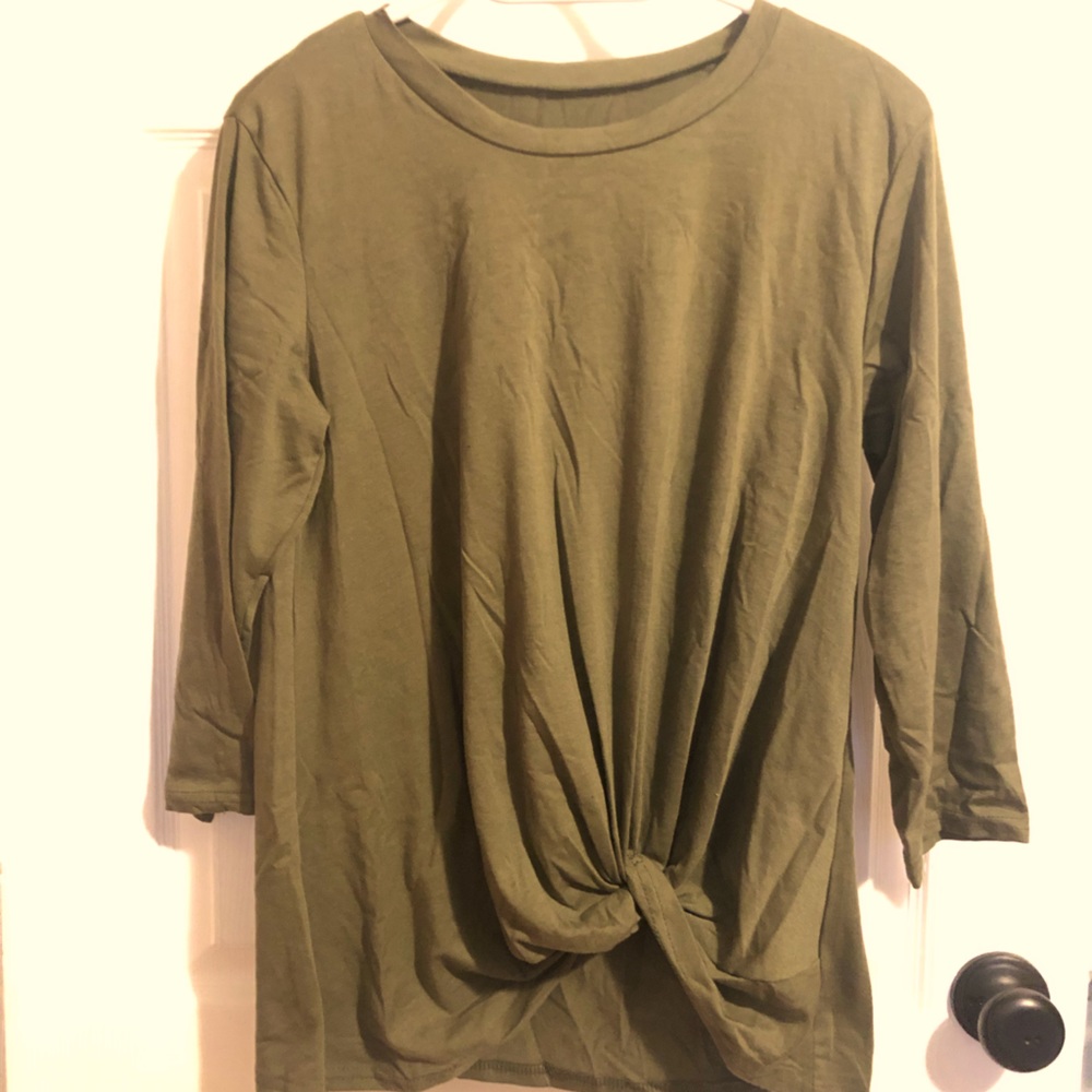 3/4 sleeve shirt
